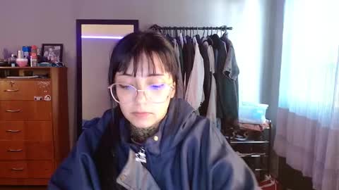 valentina online show from 12/05/25, 01:20
