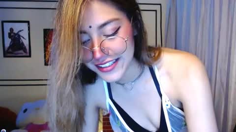 Hi I am Valcooky online show from 01/12/25, 04:52