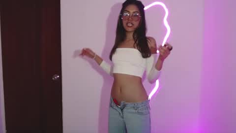 Hi I am Valcooky online show from 05/06/26, 04:08