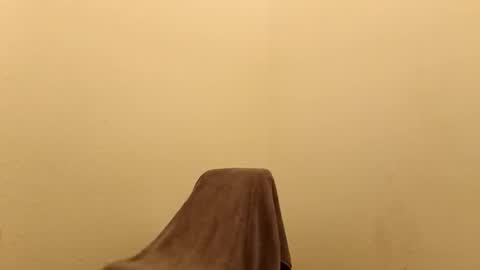 Snapshot of valdovinosr345 chatting on 11/17/25, 05:57 Daddy 007 online show from 11/17/25, 05:57