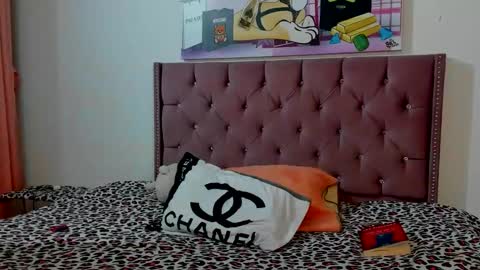 Valentina online show from 02/24/26, 04:43