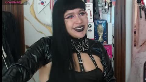 valen_ross7 online show from 07/08/26, 07:13