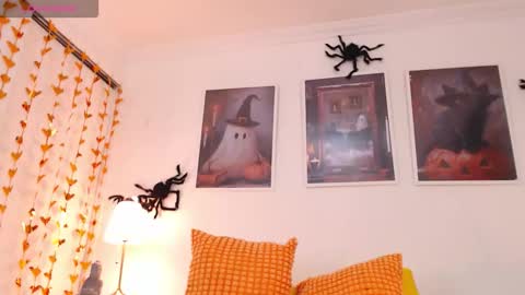 valentina Rossi 3 online show from 10/10/25, 11:59