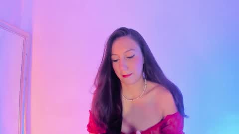 Snapshot of valen_scoott chatting on 11/11/25, 12:43 valen_scoott online show from 11/11/25, 12:43