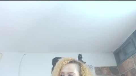 Snapshot of valenciajaqueline45 chatting on 07/21/26, 10:01 Katyy Love online show from 07/21/26, 10:01