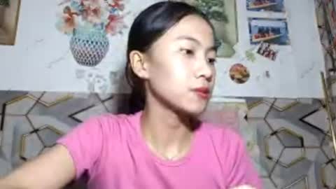Snapshot of valenciasumney chatting on 07/18/26, 03:16 Camille online show from 07/18/26, 03:16