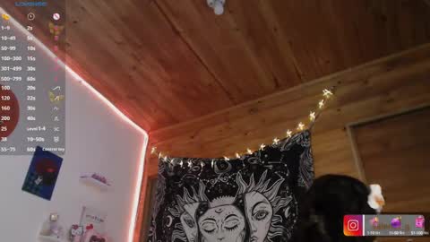 Snapshot of valenor_ chatting on 02/19/25, 06:11 valentina online show from 02/19/25, 06:11