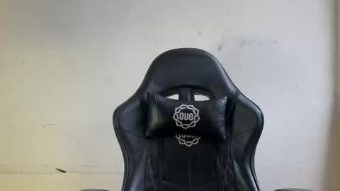   Valentin  independent Cam Boy     online show from 04/15/26, 07:58