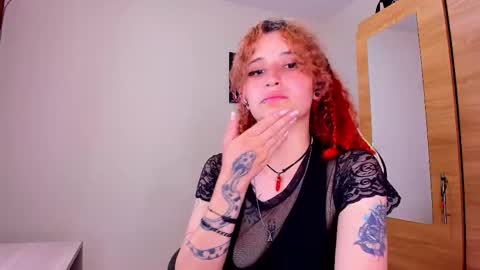 Valentina online show from 09/25/25, 05:22