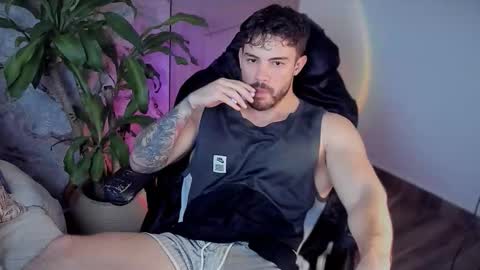 Snapshot of valenthinoking chatting on 09/19/25, 11:27 valenthinoking online show from 09/19/25, 11:27