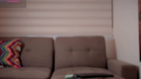 Snapshot of valenthinoking chatting on 10/13/25, 03:50 valenthinoking online show from 10/13/25, 03:50