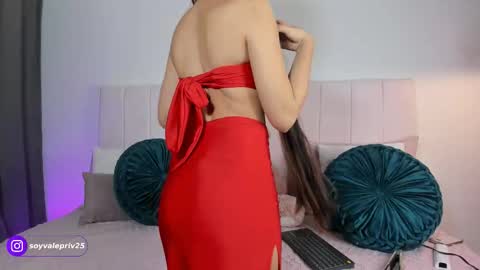 Valentina Torres online show from 11/15/25, 09:43