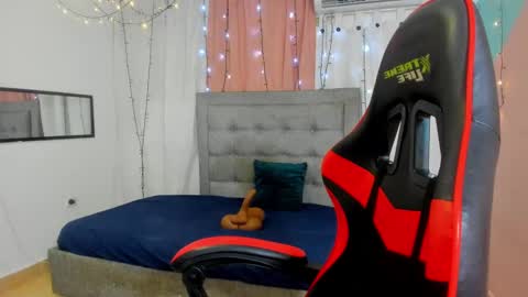 Valentina online show from 02/07/25, 03:34