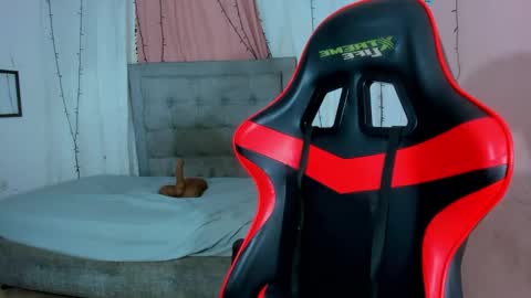 Valentina online show from 10/31/25, 03:29