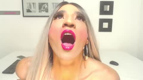   INSTAGRAM valentina angell2021 online show from 06/25/26, 01:05
