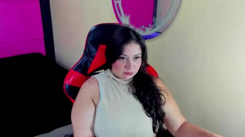 Snapshot of valentina_coba11 chatting on 03/05/26, 08:16 Valentina online show from 03/05/26, 08:16