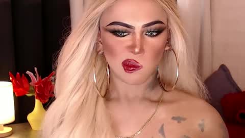 Amanda online show from 01/05/25, 11:22