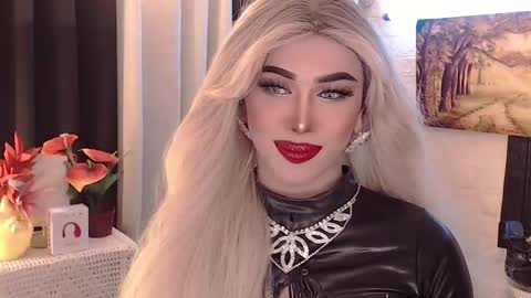 Amanda online show from 09/24/25, 10:18