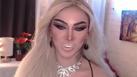 Amanda online show from 10/23/25, 06:17