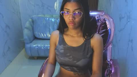 Snapshot of valentina_gomez_s chatting on 06/25/26, 12:31 Valentina online show from 06/25/26, 12:31