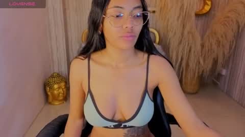Snapshot of valentina_gomez_s chatting on 07/03/26, 12:33 Valentina online show from 07/03/26, 12:33