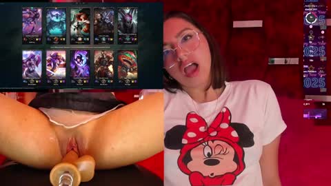 Snapshot of valentina_greco chatting on 01/04/25, 07:55 Valentina online show from 01/04/25, 07:55