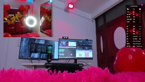 Snapshot of valentina_greco chatting on 02/11/25, 10:28 Valentina online show from 02/11/25, 10:28