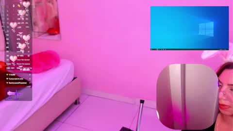 Snapshot of valentina_greco chatting on 02/23/25, 04:46 Valentina online show from 02/23/25, 04:46