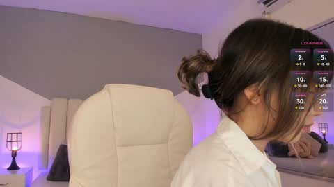 Snapshot of valentina_m17 chatting on 12/07/24, 02:31 VALENTINA online show from 12/07/24, 02:31