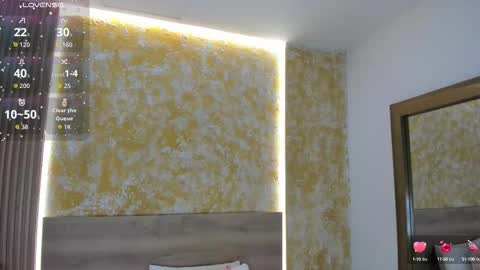 Snapshot of valentina_ross_ chatting on 09/15/25, 12:16 Valentina online show from 09/15/25, 12:16