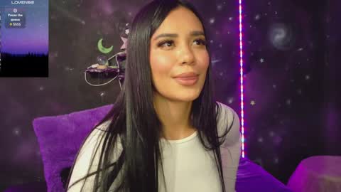valentinarojass_ online show from 05/15/26, 05:53