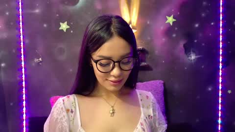 valentinarojass_ online show from 05/27/26, 06:38