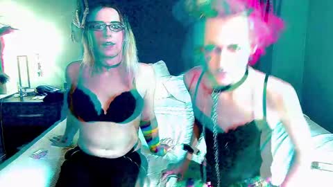 Tina Bates online show from 12/26/24, 02:16