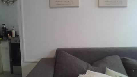 valentinaseleni24 online show from 06/17/26, 08:10