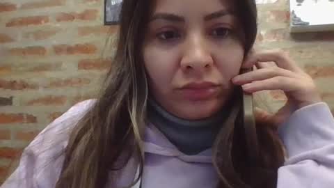 valentinaseleni24 online show from 06/23/26, 09:46