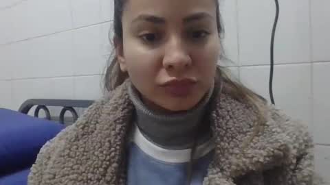 valentinaseleni24 online show from 06/25/26, 02:11
