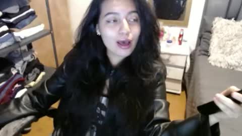 valentinasmith18 online show from 01/09/26, 12:13