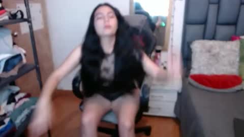 valentinasmith18 online show from 02/12/26, 08:15