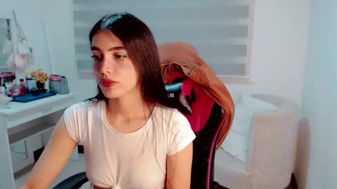 Valentina  online show from 03/06/26, 01:46