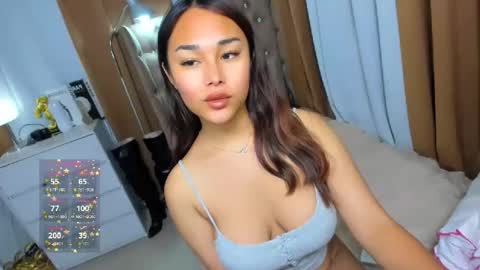 Snapshot of valentineloove chatting on 09/24/25, 07:06 VALENTINE online show from 09/24/25, 07:06