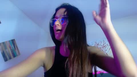 Snapshot of valentini_villa chatting on 11/10/25, 07:24 V A L E N T I N I online show from 11/10/25, 07:24