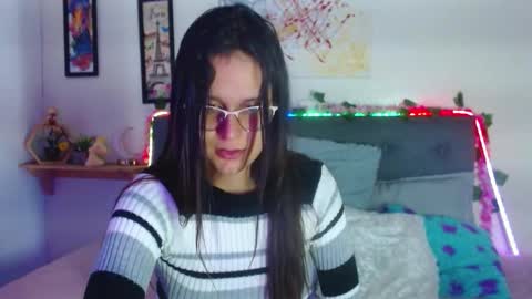 Snapshot of valentini_villa chatting on 11/27/25, 08:33 V A L E N T I N I online show from 11/27/25, 08:33