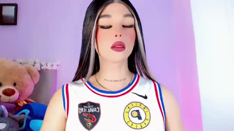 Snapshot of valentinne_marian chatting on 01/18/25, 06:45 Marian online show from 01/18/25, 06:45