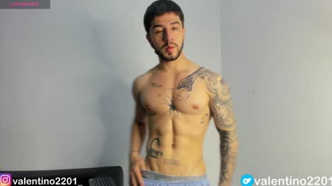 valentino online show from 12/02/24, 12:09