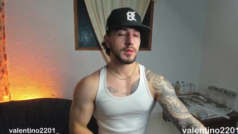 valentino online show from 12/20/24, 01:47