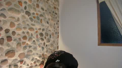 valentino online show from 01/04/25, 12:05