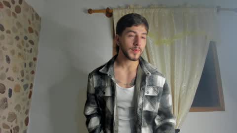 valentino online show from 01/09/25, 12:35