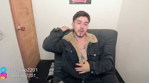 valentino online show from 02/07/25, 11:45