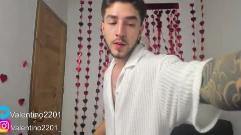 valentino online show from 02/18/25, 12:48