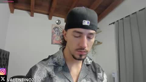 valentino online show from 09/21/25, 11:28